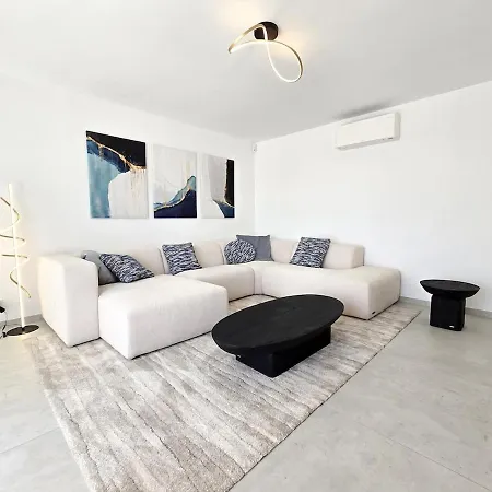 Saphir - Sea View, Private Pool, 3 - 5 Stars Villa Le Lavandou