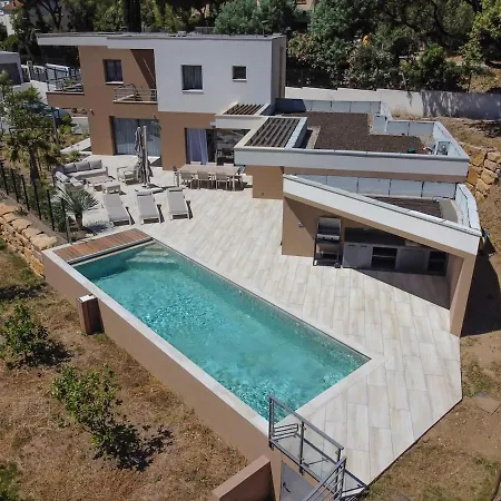 Saphir - Sea View, Private Pool, 3 - 5 Stars Le Lavandou