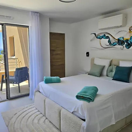 Saphir - Sea View, Private Pool, 3 - 5 Stars Вилла *