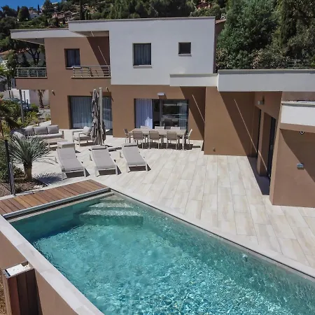 Вилла Saphir - Sea View, Private Pool, 3 - 5 Stars Ле-Лаванду