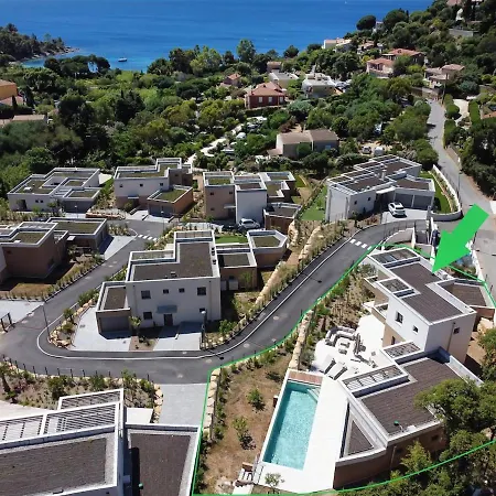 Saphir - Sea View, Private Pool, 3 - 5 Stars