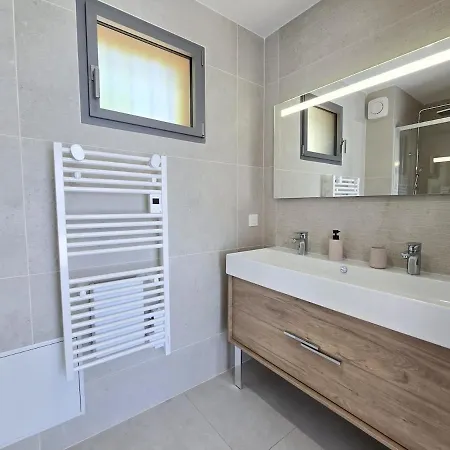 Villa Saphir - Sea View, Private Pool, 3 - 5 Stars