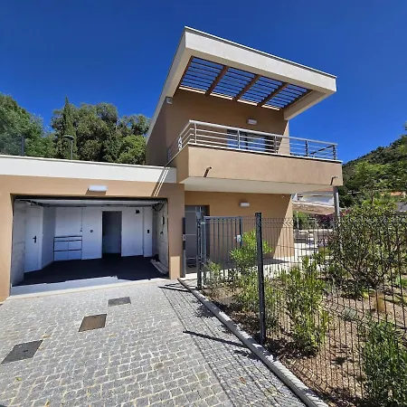 Saphir - Sea View, Private Pool, 3 - 5 Stars Villa Le Lavandou